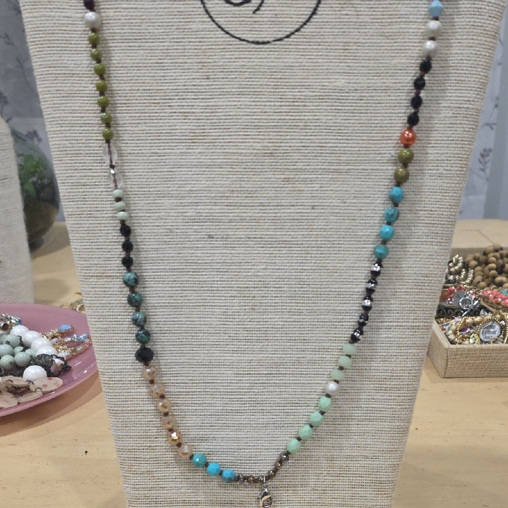 Plunder Multicolor Beaded Necklace